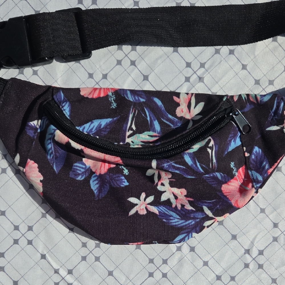 Empyre Black Floral Waist Bag - Picture 2 of 11